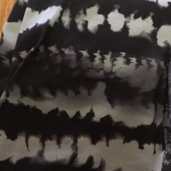 Lucy capris - Size XS - Lot of 3 - Picture 2 of 4